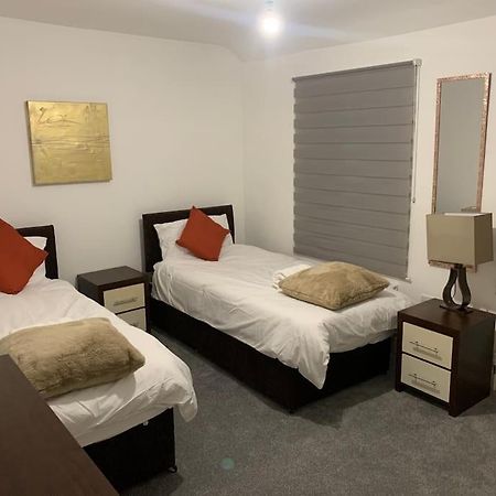 Beautiful 5Bedroom Hse-Contractor/Family/Corporate 达特福德 外观 照片