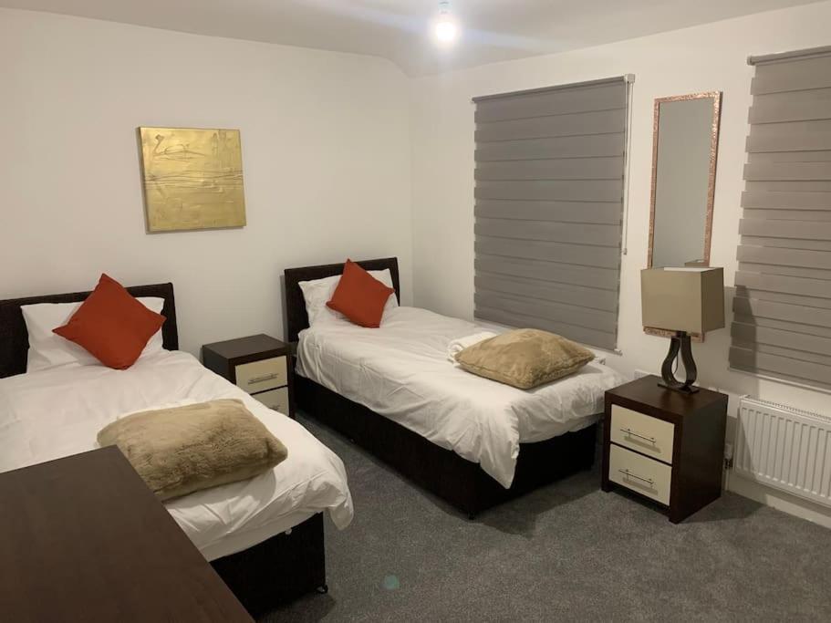 Beautiful 5Bedroom Hse-Contractor/Family/Corporate 达特福德 外观 照片